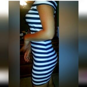 Bebe Bodycon minidress. Off The Shoulder form-fitting, clubwear, cocktail dress